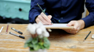 Read more about the article What if confidence, not skill, is the key to your painting progress? 