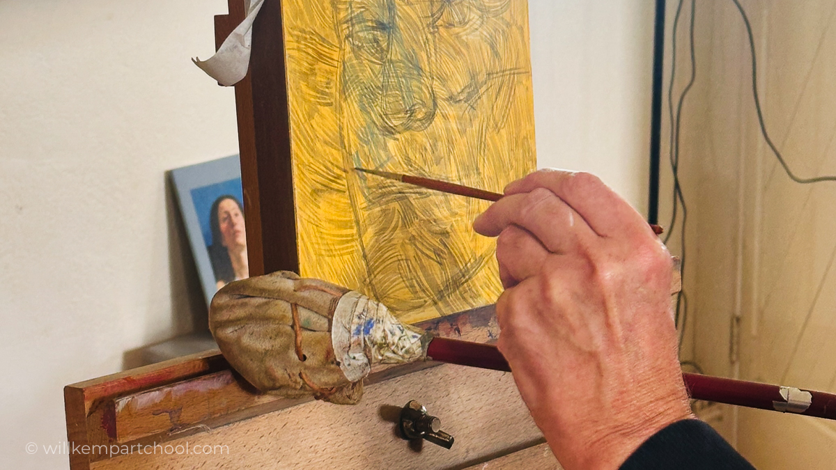 using-mahl-stick-egg-tempera